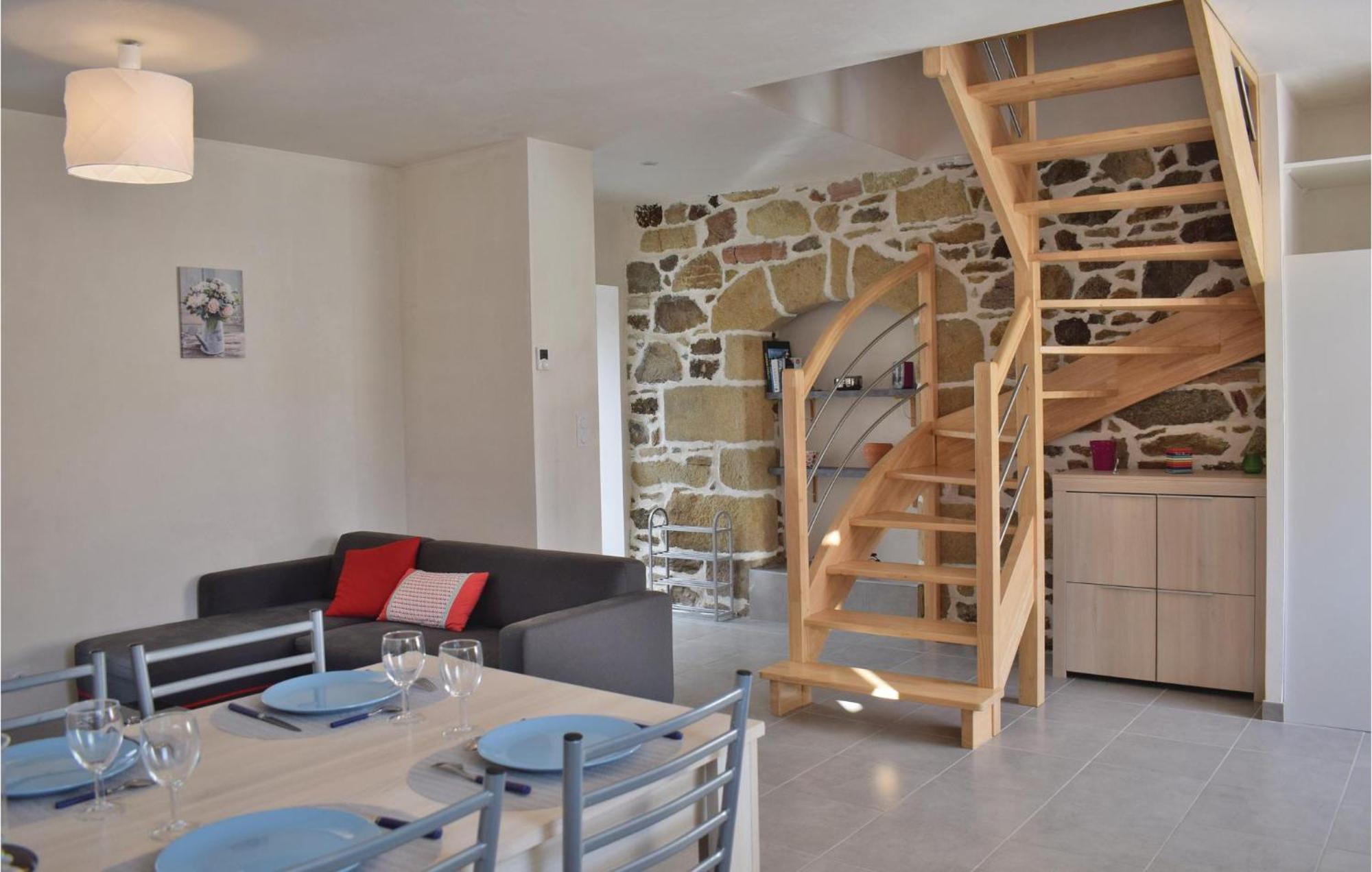 Gorgeous Home In Saint Alban With Kitchen Exterior photo